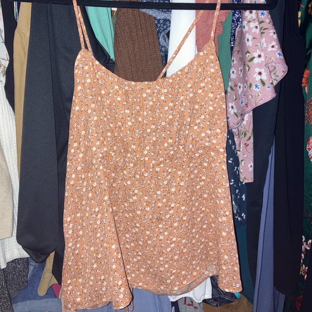 floral top sz:XL but fits large best